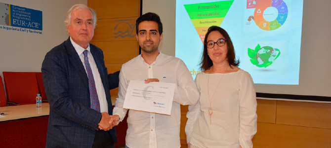 Trabit premia al alumno de la Escuela de Caminos de la Universidad de Castilla-La Mancha, Manuel Castillo