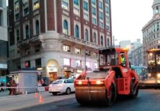 Asfaltado de la Gran Vía: 20.000 m2 de pavimentación fonoabsorbente en menos de 48 h