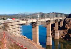 Visita a la obra de reparación de la carretera CM-4157 en el embalse de Cijara