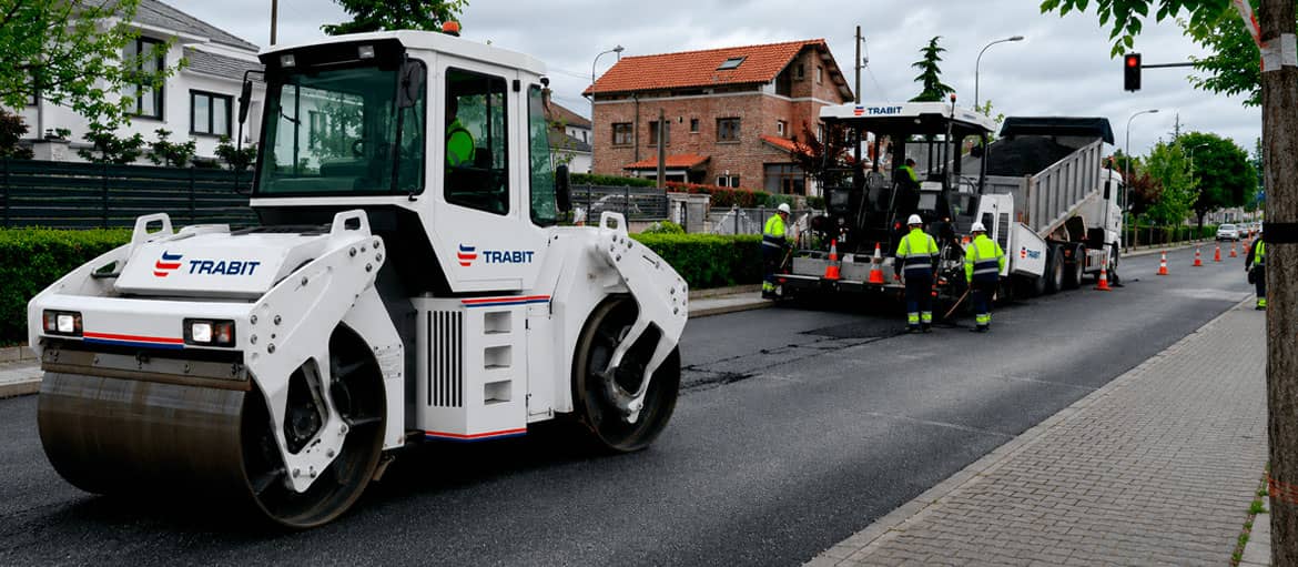 Avenida de Logroño (Madrid) - Extendido y compactación de MBC